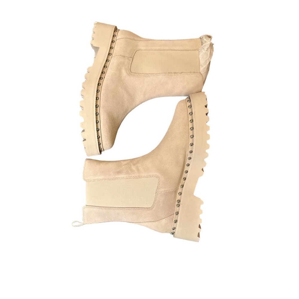 Vince Camuto Women's Meendey Chelsea Pull On Bootie Boot Size 9M Milky White NIB - Picture 4 of 8